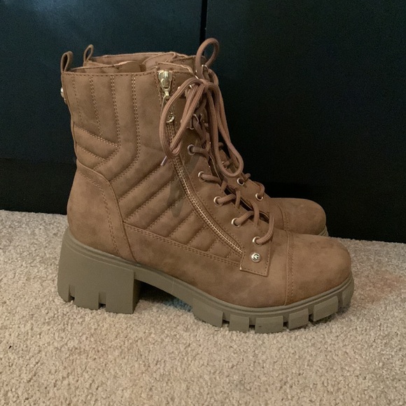 Tan Los Angeles boots (size 9) - Picture 3 of 4